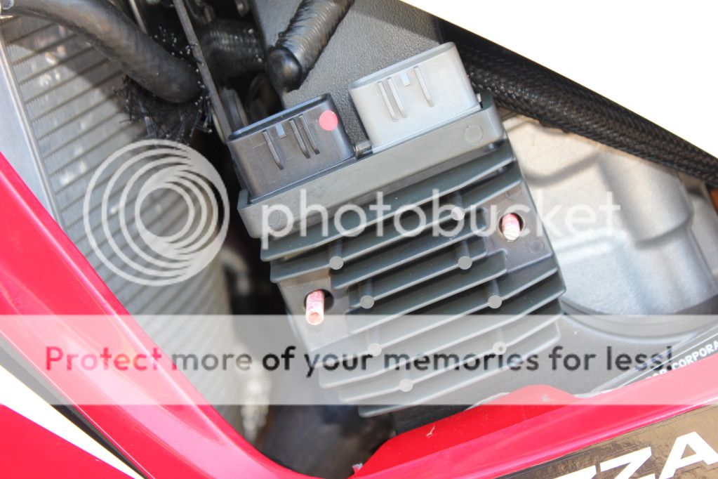 Rectifier wiring problems!! HELP please!!! - Suzuki GSX-R Motorcycle